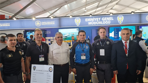 Emniyet Genel Müdür Yardımcımız Sayın Dr. Ömer URHAL ve Koruma Daire Başkanımız Sayın Tamer Taş'ın Teknofest Standımızı Ziyaretleri.